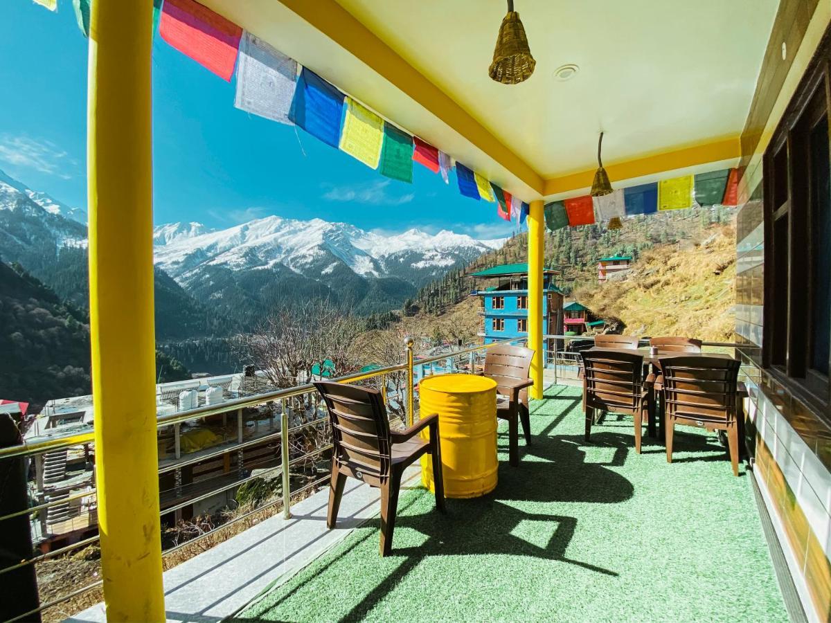 Nomads Hostel Tosh Exterior photo